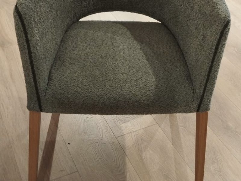 798b02e8-7e87-4a10-a0e8-fbf7e21fa44c